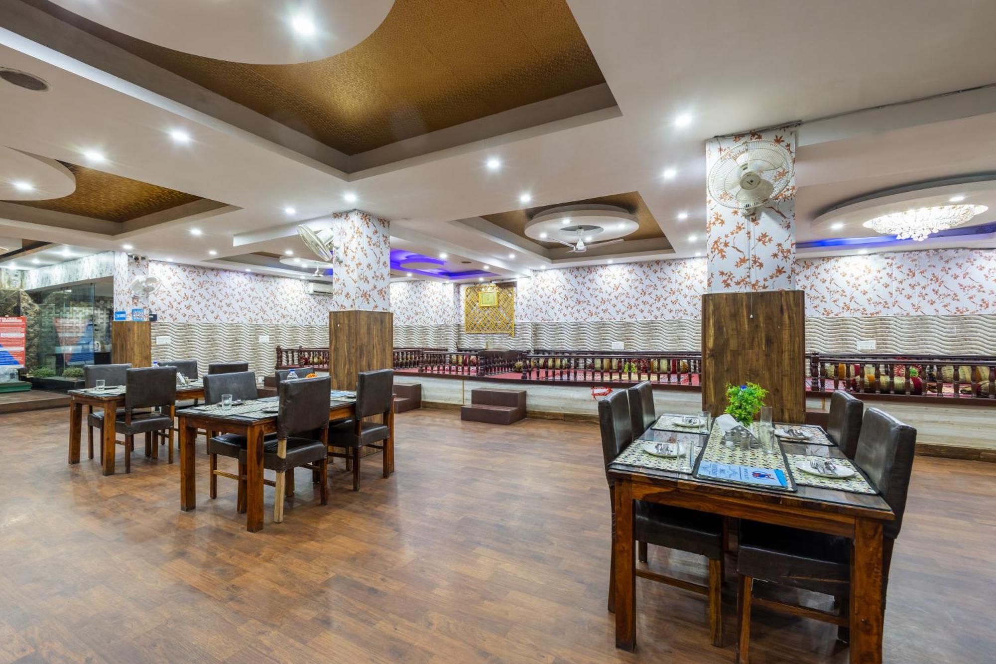 Kabul Hotel By Nexhub Palace - Medanta Гургаон Екстериор снимка