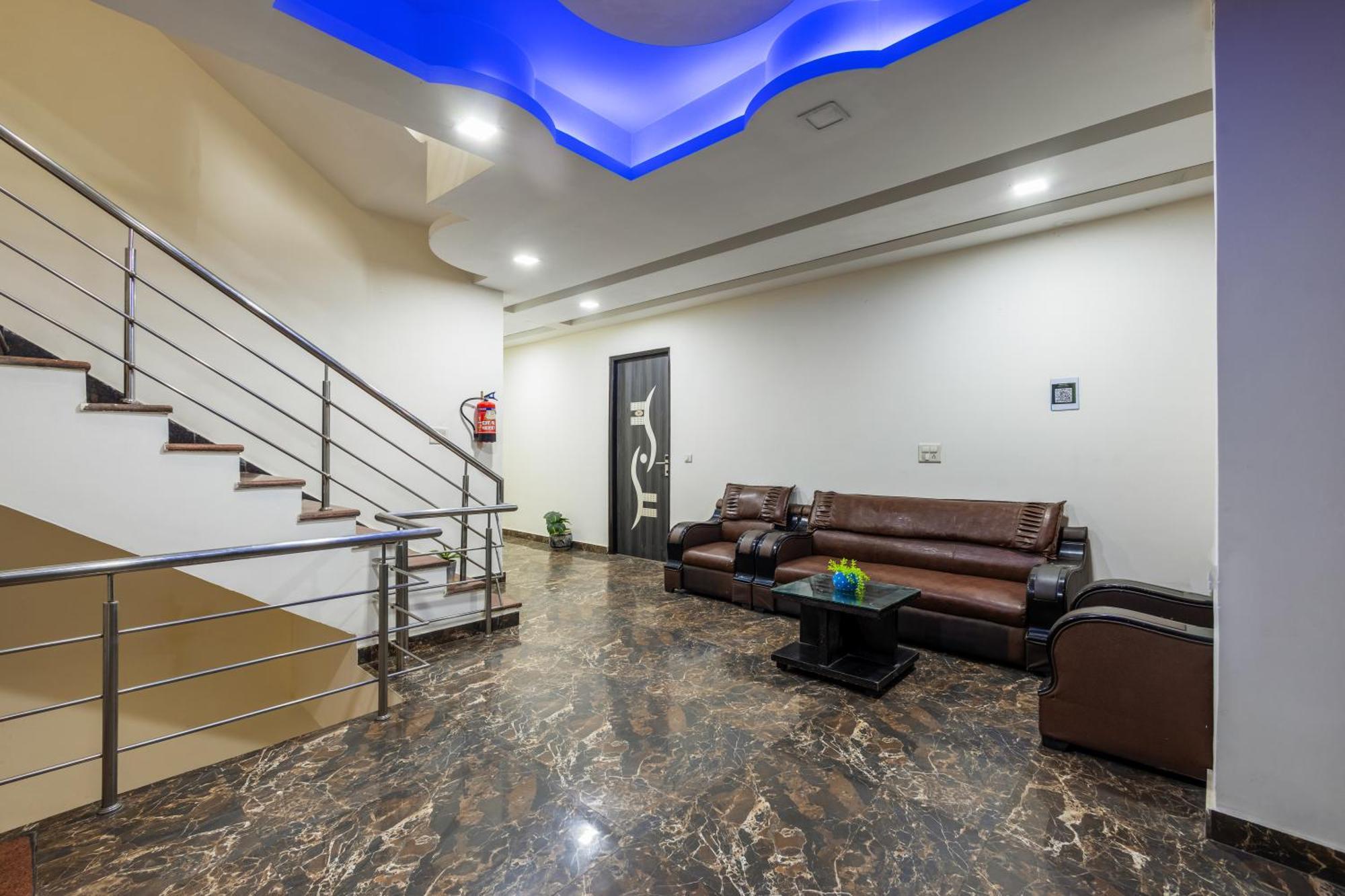 Kabul Hotel By Nexhub Palace - Medanta Гургаон Екстериор снимка