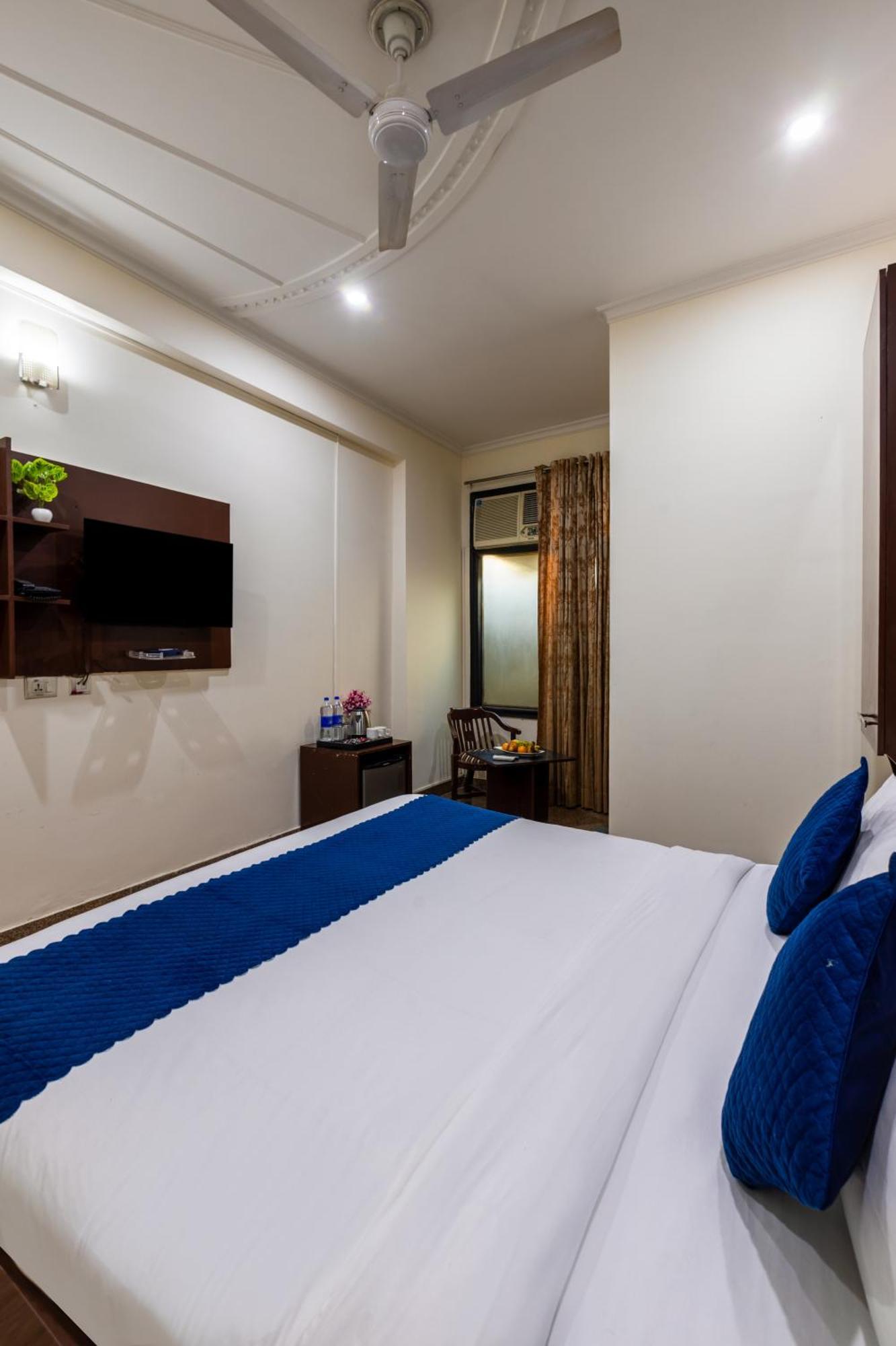 Kabul Hotel By Nexhub Palace - Medanta Гургаон Екстериор снимка