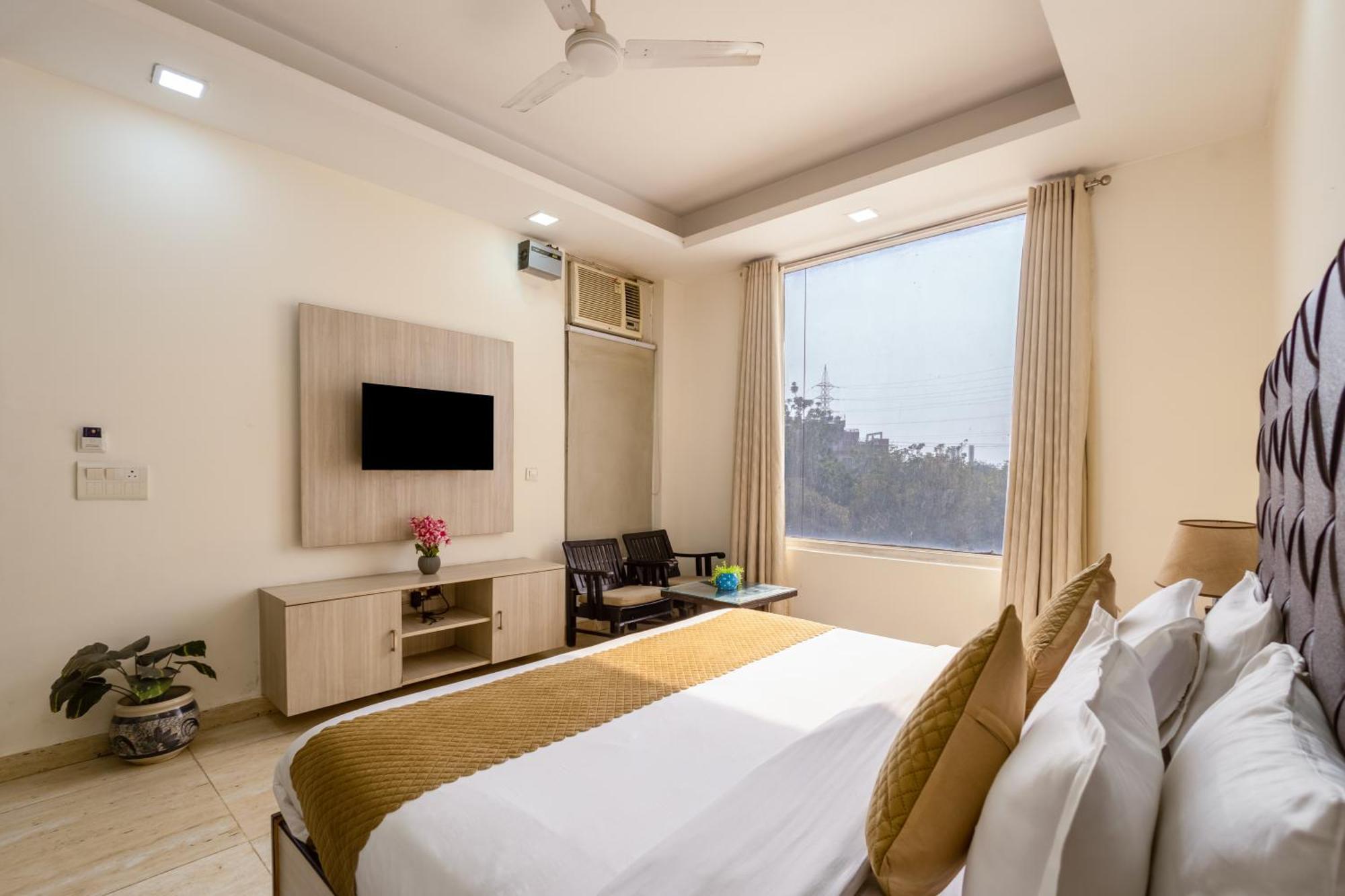 Kabul Hotel By Nexhub Palace - Medanta Гургаон Екстериор снимка